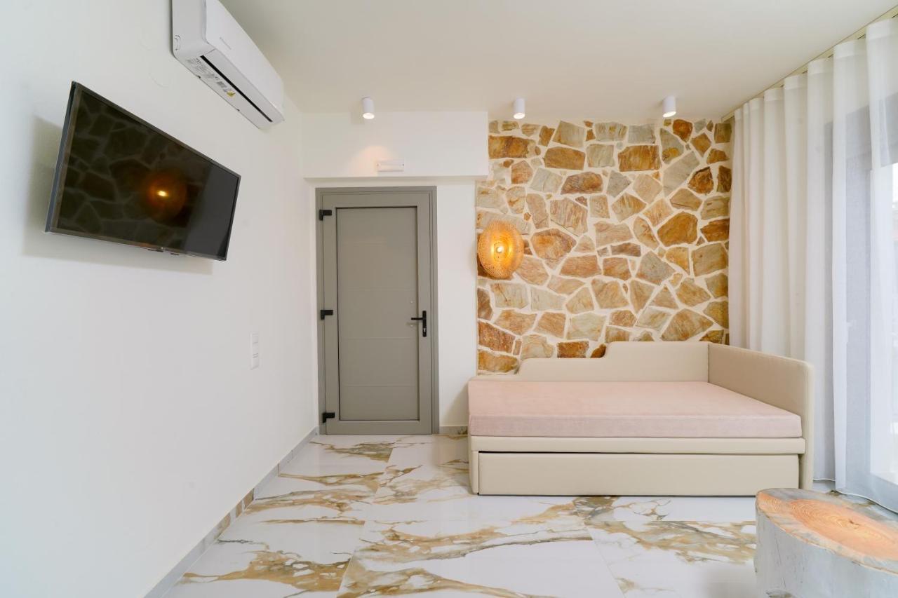 Athina Palace Luxurious Appartments Ποτός Εξωτερικό φωτογραφία