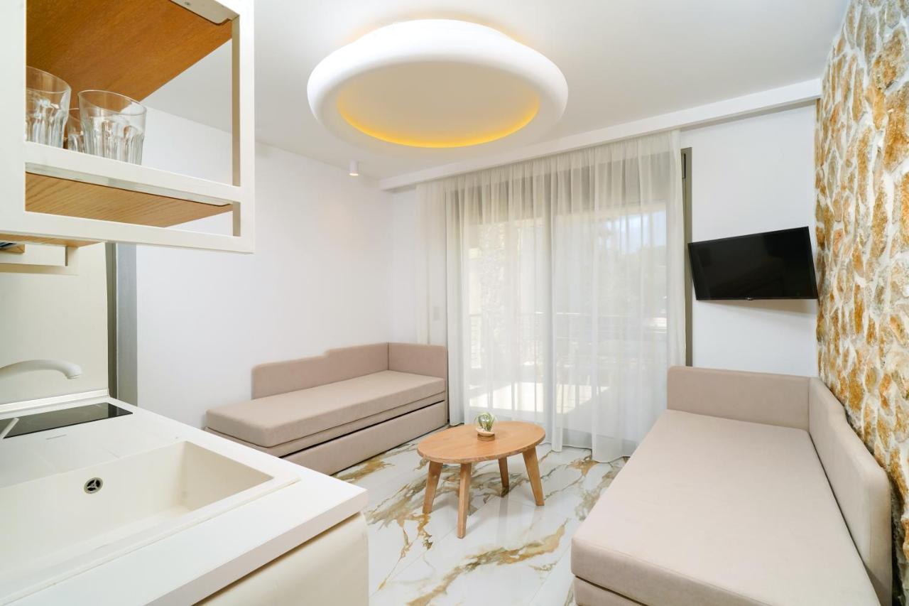 Athina Palace Luxurious Appartments Ποτός Εξωτερικό φωτογραφία